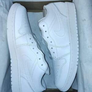 Jordan 1 low triple white
